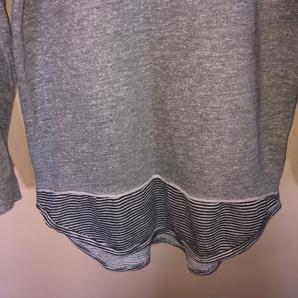 EPTM. Gray Long Sleeve Tunic Striped Bottom Hem XL - Picture 2 of 5